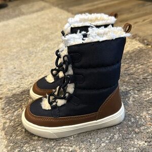 OLD NAVY boot sneaker BOYS 7 EUC